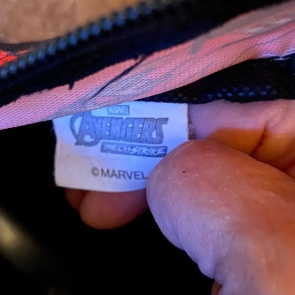 Avengers Transformers backpack has reflective straps, laptop pouch and room. - Picture 6 of 8